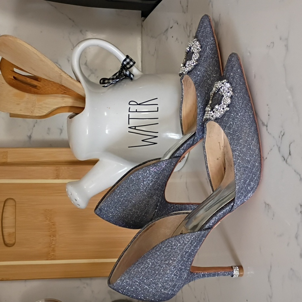 BADGLEY  MISCHKA mbellished Pointed-Toe D'Orsay Heels in Sparkling Charcoal